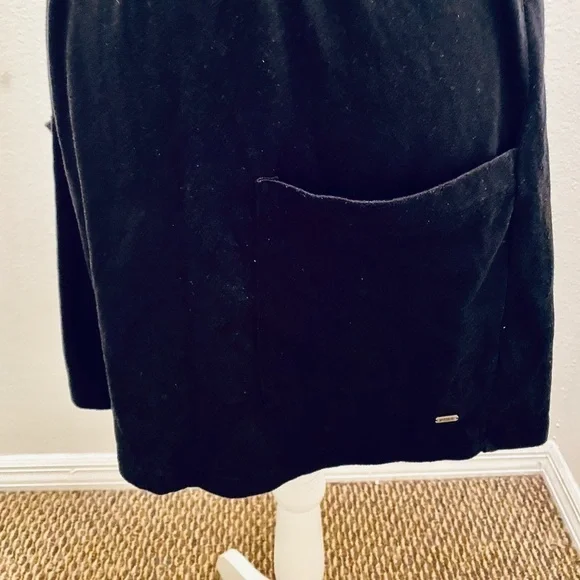 PINK Victoria’s Secret Black Skirt with Pockets - Picture 6 of 8